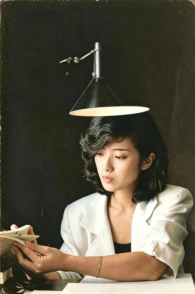 七贏娛樂城：出道8年成顶流，却在最红最美时退圈，为什么她至今仍是无数人的白月光？