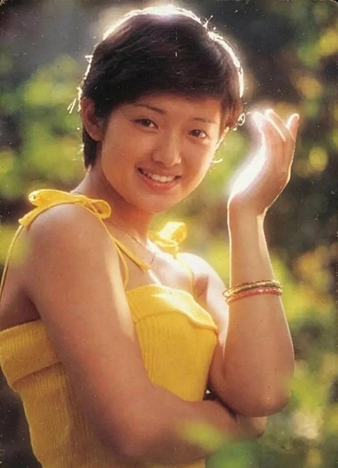 七贏娛樂城：出道8年成顶流，却在最红最美时退圈，为什么她至今仍是无数人的白月光？