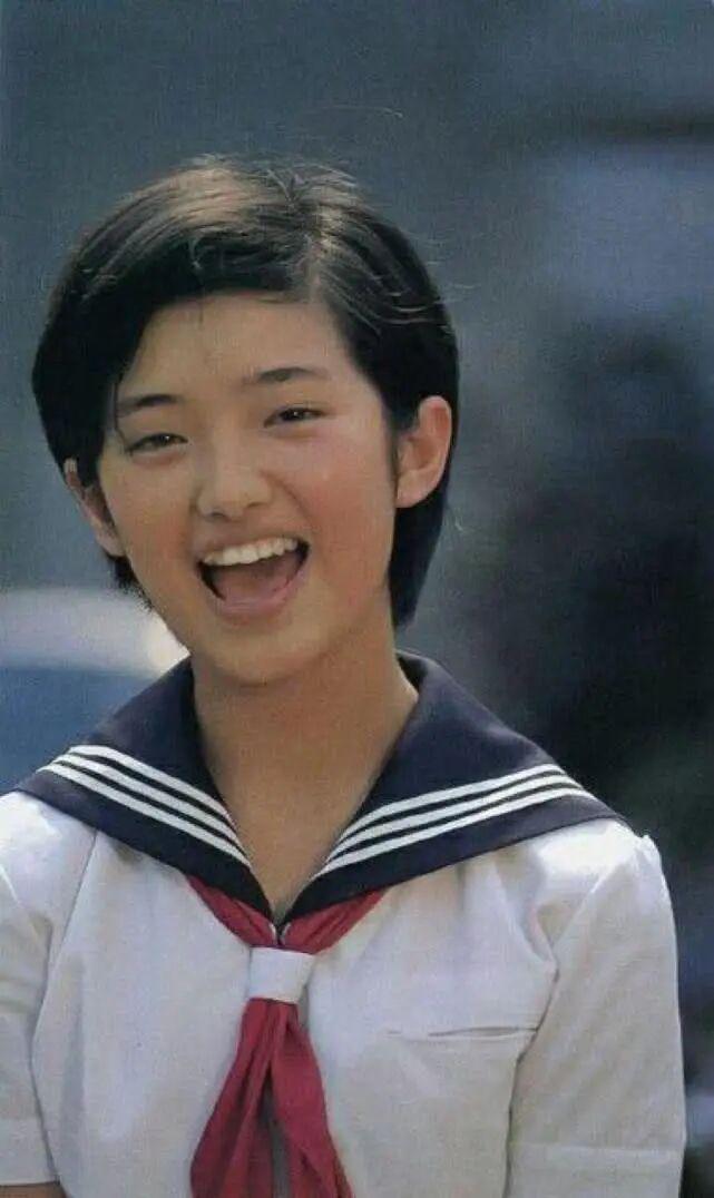 七贏娛樂城：出道8年成顶流，却在最红最美时退圈，为什么她至今仍是无数人的白月光？